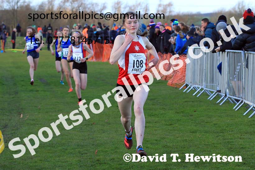 Womens under-17s 2022 Northern Cross Country Champs., Pontefract. Photo: David T. Hewitson/Sports for All Pics